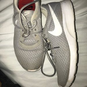Nike tennis shoes